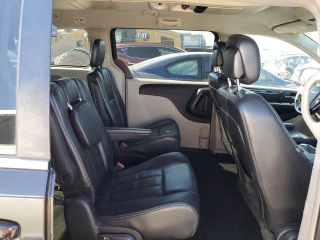 Photo 11 from auction – 2013 CHRYSLER TOWN & COU with VIN 2C4RC1BG5DR583126