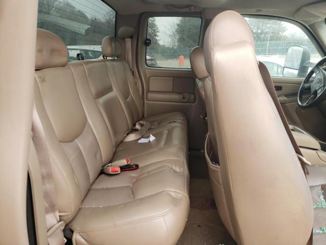Photo 10 from auction – 2004 CHEVROLET SILVERADO with VIN 1GCEK19T04Z231677