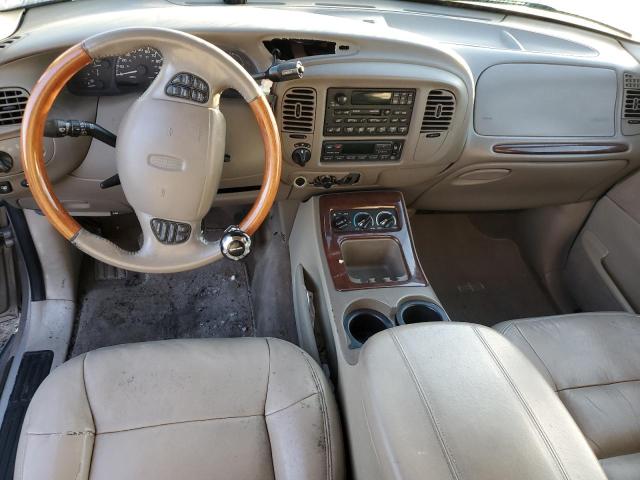 Photo 8 from auction – 2000 LINCOLN NAVIGATOR with VIN 5LMPU28A5YLJ03123