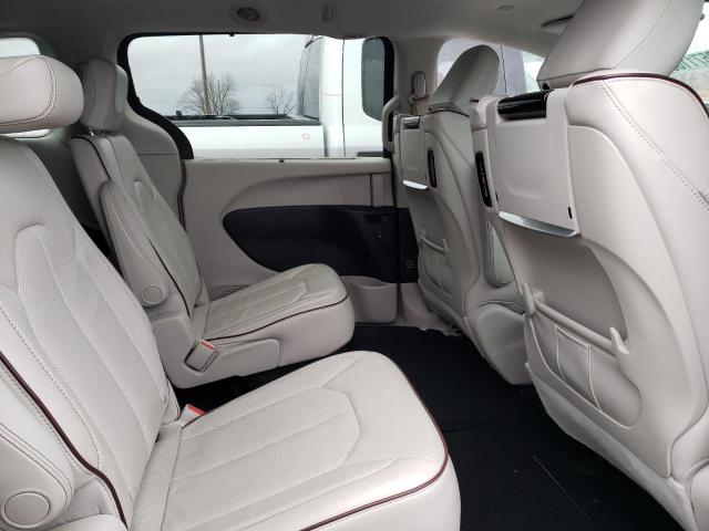 Photo 11 from auction – 2017 CHRYSLER PACIFICA L with VIN 2C4RC1GG1HR544645