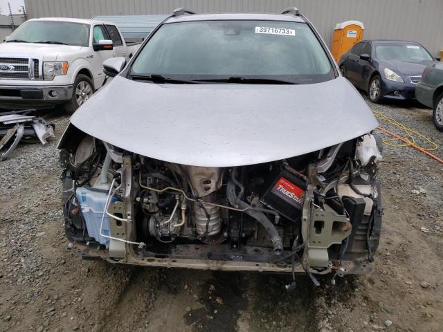 Photo 5 from auction – 2017 TOYOTA RAV4 XLE with VIN 2T3RFREV2HW637879