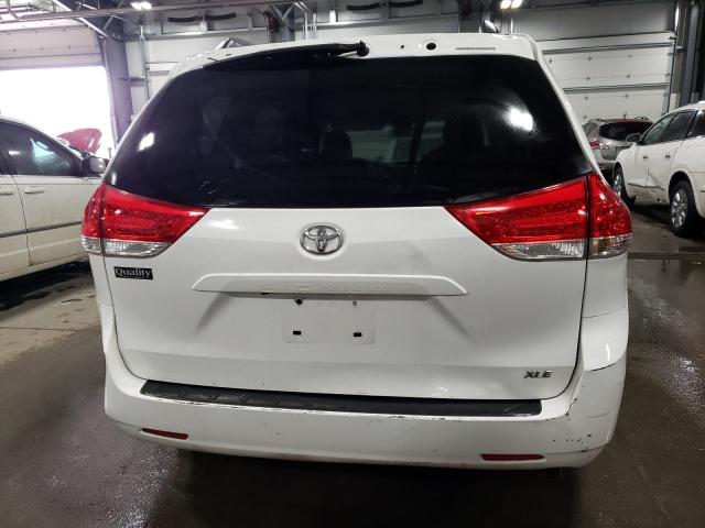 Photo 6 from auction – 2011 TOYOTA SIENNA XLE with VIN 5TDYK3DC5BS035376