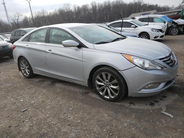 Photo 4 from auction – 2011 HYUNDAI SONATA SE with VIN 5NPEC4AB4BH317077