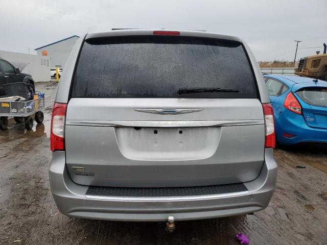 Photo 6 from auction – 2016 CHRYSLER TOWN & COU with VIN 2C4RC1BGXGR229817