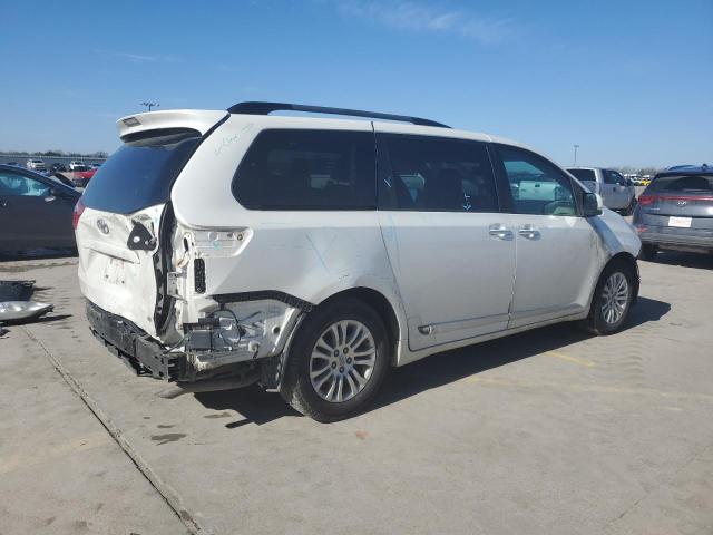 Photo 3 from auction – 2015 TOYOTA SIENNA XLE with VIN 5TDYK3DC6FS681192