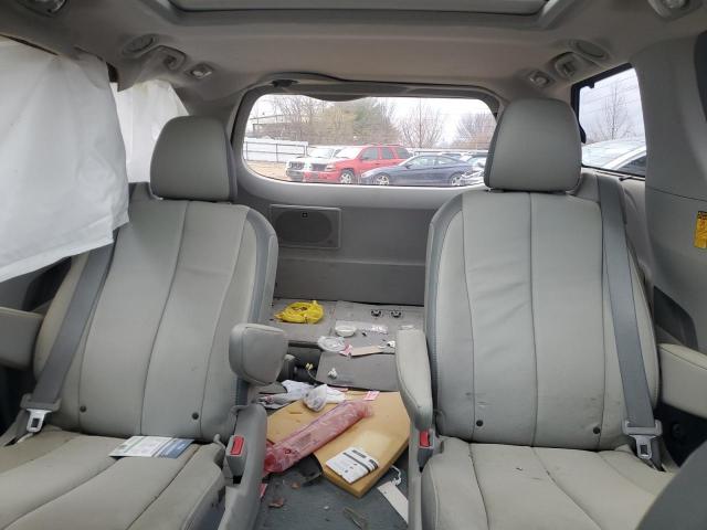 Photo 10 from auction – 2014 TOYOTA SIENNA XLE with VIN 5TDYK3DC4ES413014