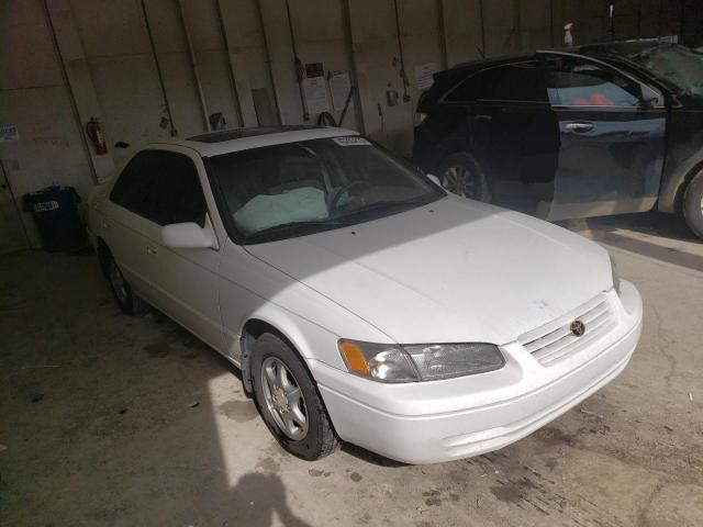 Photo 4 from auction – 1998 TOYOTA CAMRY with VIN 4T1BG22K2WU231445