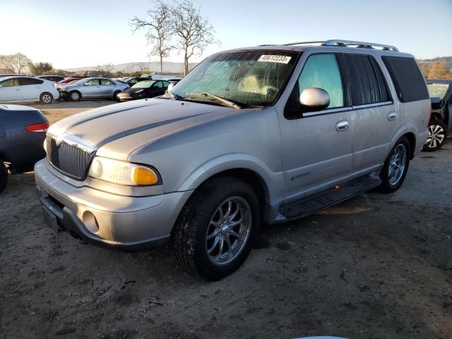 LINCOLN NAVIGATOR 2000 with VIN 5LMPU28A5YLJ03123 - Photo from auction