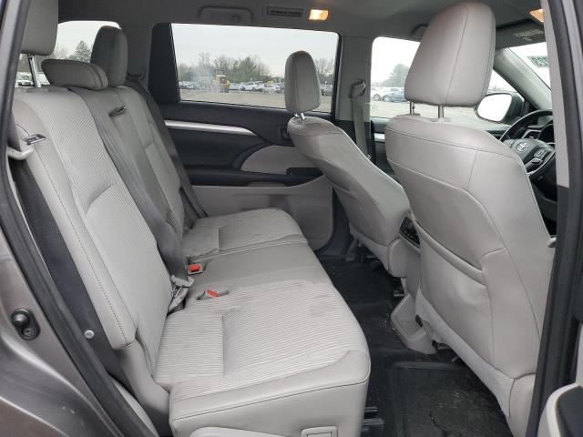 Photo 11 from auction – 2015 TOYOTA HIGHLANDER with VIN 5TDBKRFH9FS162414