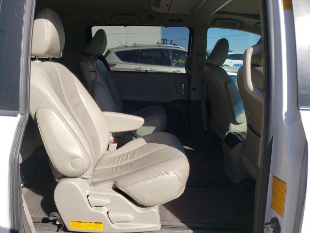 Photo 11 from auction – 2013 TOYOTA SIENNA XLE with VIN 5TDYK3DC4DS337437