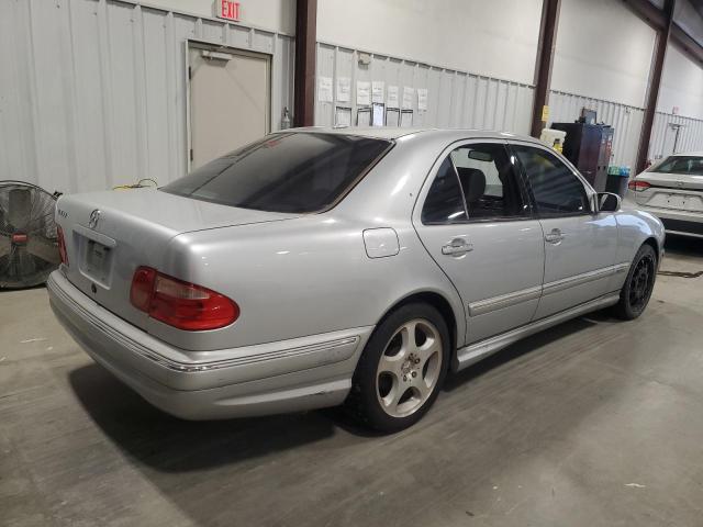 Photo 3 from auction – 2000 MERCEDES-BENZ E 430 with VIN WDBJF70J4YB123982