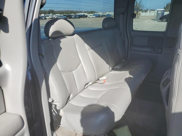 Photo 10 from auction – 2005 CHEVROLET SILVERADO with VIN 2GCEC19T051155319