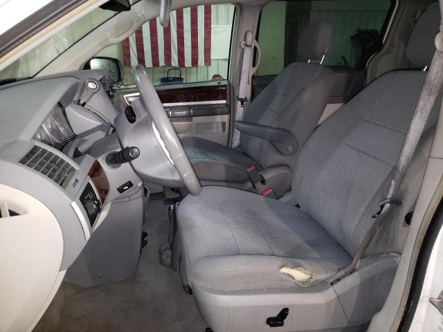 Photo 7 from auction – 2010 CHRYSLER TOWN & COU with VIN 2A4RR5D17AR365774