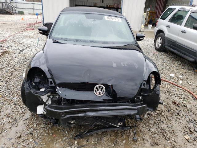 Photo 5 from auction – 2013 VOLKSWAGEN BEETLE with VIN 3VW5P7AT2DM828134