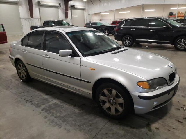 Foto 4 de la subasta – 2003 BMW 325 XI con VIN WBAEU33493PH88282