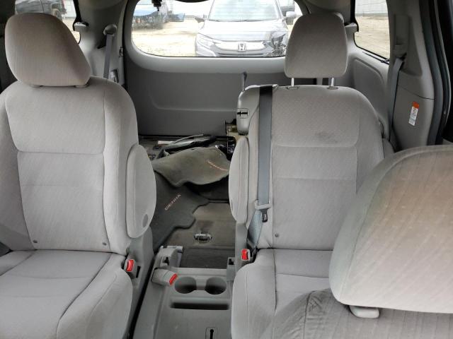 Photo 10 from auction – 2016 TOYOTA SIENNA LE with VIN 5TDKK3DC5GS764782