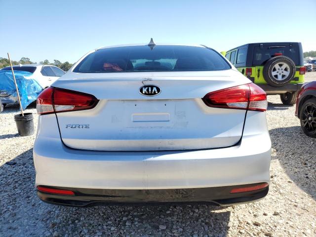 Photo 6 from auction – 2017 KIA FORTE LX with VIN 3KPFK4A7XHE089215