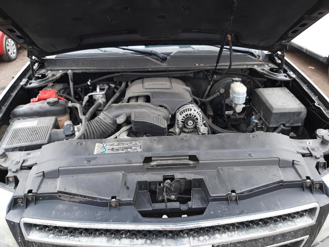 Photo 11 from auction – 2011 CHEVROLET AVALANCHE with VIN 3GNTKFE36BG121764