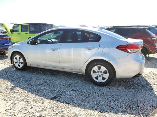 Photo 2 from auction – 2017 KIA FORTE LX with VIN 3KPFK4A7XHE089215