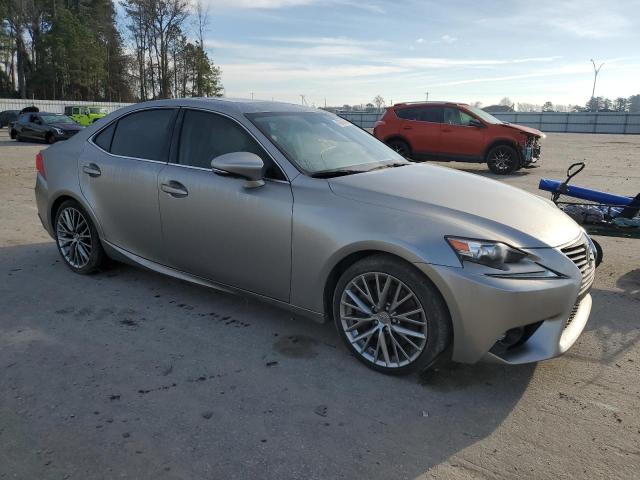 Photo 4 from auction – 2016 LEXUS IS 200T with VIN JTHBA1D25G5005584