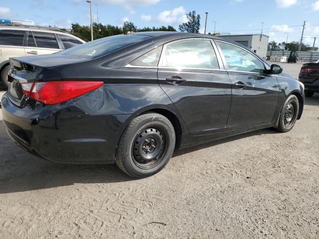 Photo 3 from auction – 2013 HYUNDAI SONATA GLS with VIN 5NPEB4AC2DH566752