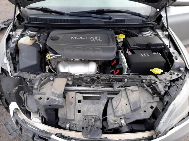 Photo 11 from auction – 2015 CHRYSLER 200 LIMITE with VIN 1C3CCCAB3FN683785