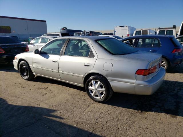 Photo 2 from auction – 2001 TOYOTA CAMRY CE with VIN 4T1BG22K91U014970