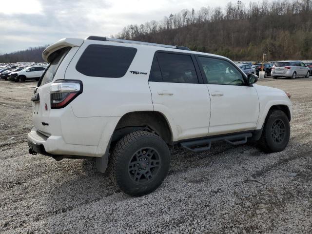 Photo 3 from auction – 2017 TOYOTA 4RUNNER SR with VIN JTEBU5JR2H5475036