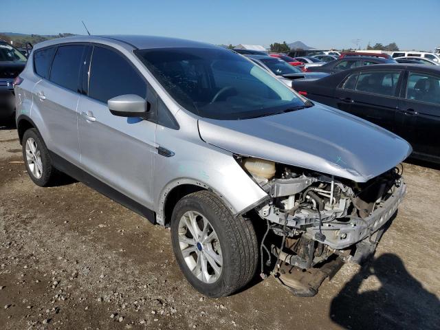 Photo 4 from auction – 2017 FORD ESCAPE SE with VIN 1FMCU9GD7HUA29574