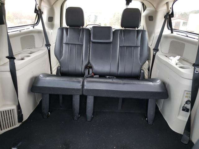 Photo 10 from auction – 2012 CHRYSLER TOWN & COU with VIN 2C4RC1CG9CR346104