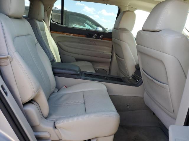Photo 11 from auction – 2010 LINCOLN MKT with VIN 2LMHJ5AT1ABJ08164