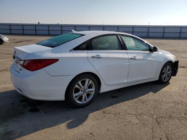 Photo 3 from auction – 2011 HYUNDAI SONATA SE with VIN 5NPEC4AC9BH040662