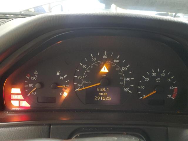 Photo 9 from auction – 2000 MERCEDES-BENZ E 430 with VIN WDBJF70J4YB123982