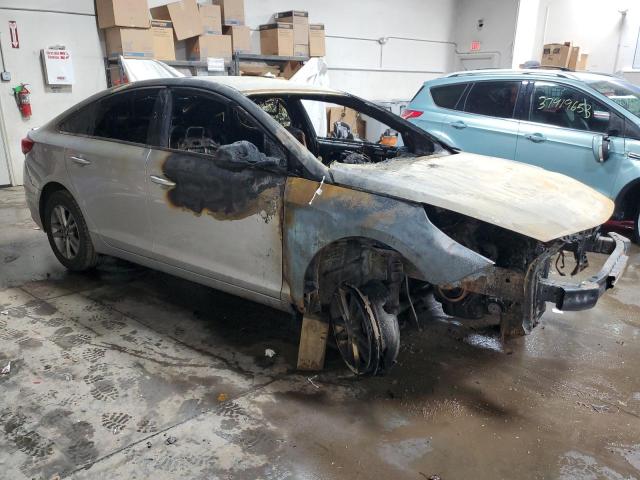 Photo 4 from auction – 2016 HYUNDAI SONATA SE with VIN 5NPE24AF3GH398828
