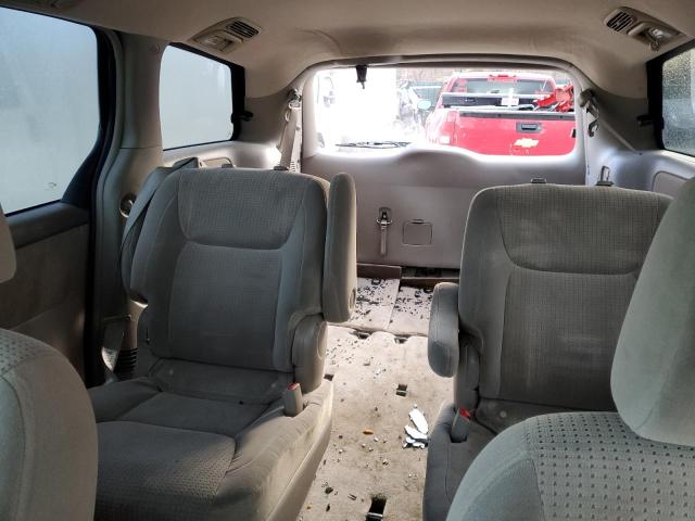 Photo 10 from auction – 2010 TOYOTA SIENNA CE with VIN 5TDKK4CC5AS305735