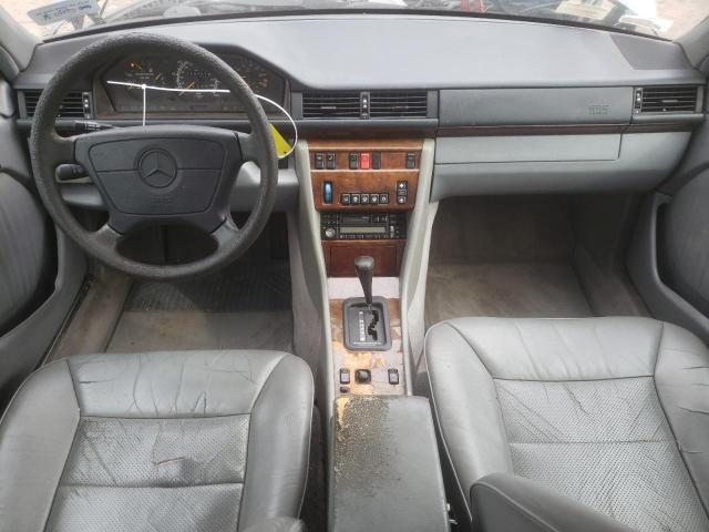 Photo 8 from auction – 1995 MERCEDES-BENZ E 320 BASE with VIN WDBEA32E1SC270433