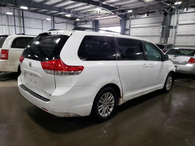 Photo 3 from auction – 2011 TOYOTA SIENNA XLE with VIN 5TDYK3DC5BS035376