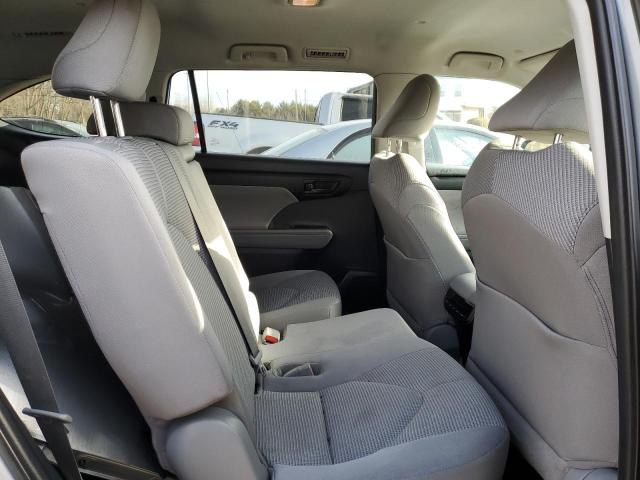 Photo 10 from auction – 2021 TOYOTA HIGHLANDER with VIN 5TDBZRBH0MS525858