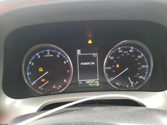 Photo 9 from auction – 2017 TOYOTA RAV4 LIMIT with VIN 2T3DFREV5HW642875