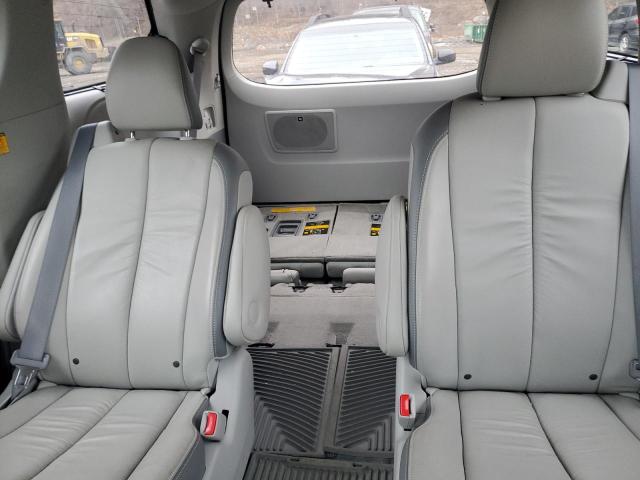 Photo 10 from auction – 2012 TOYOTA SIENNA XLE with VIN 5TDDK3DC2CS040275