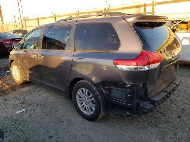 Photo 2 from auction – 2012 TOYOTA SIENNA XLE with VIN 5TDYK3DC7CS187046