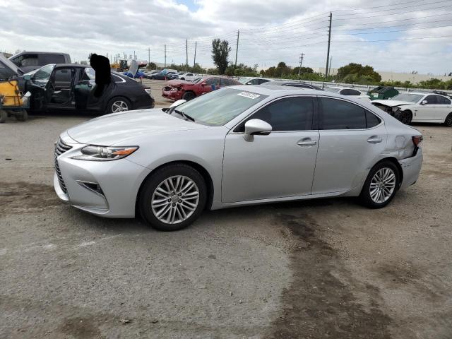 LEXUS ES 350 2017 with VIN 58ABK1GG2HU050967 - Photo from auction