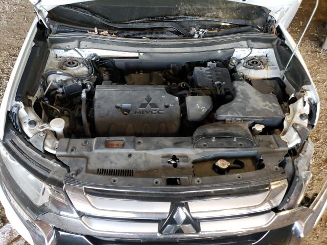 Photo 12 from auction – 2018 MITSUBISHI OUTLANDER with VIN JA4AD2A32JZ005284