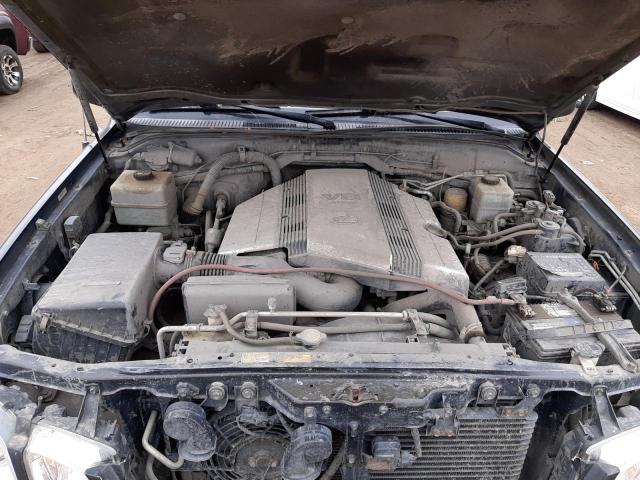 Photo 12 from auction – 1998 LEXUS LX 470 with VIN JT6HT00W4W0004700