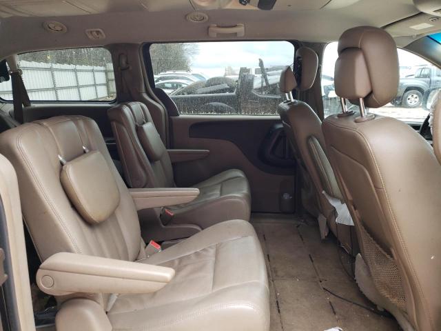 Photo 11 from auction – 2015 CHRYSLER TOWN & COU with VIN 2C4RC1BG6FR588970