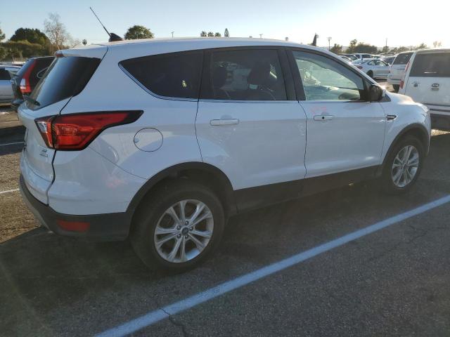 Photo 3 from auction – 2019 FORD ESCAPE SE with VIN 1FMCU0GD9KUB28254