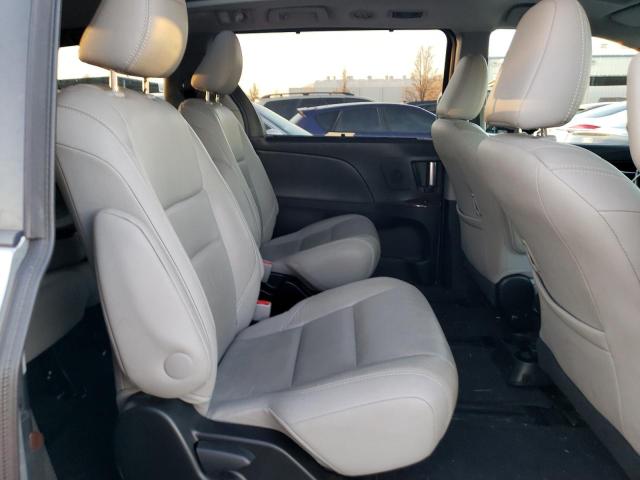 Photo 11 from auction – 2016 TOYOTA SIENNA XLE with VIN 5TDDK3DC6GS143110