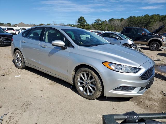 Photo 4 from auction – 2017 FORD FUSION SE with VIN 3FA6P0H72HR160146