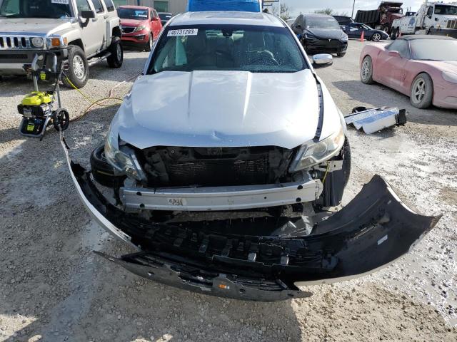 Photo 5 from auction – 2011 FORD TAURUS LIM with VIN 1FAHP2FW4BG157035