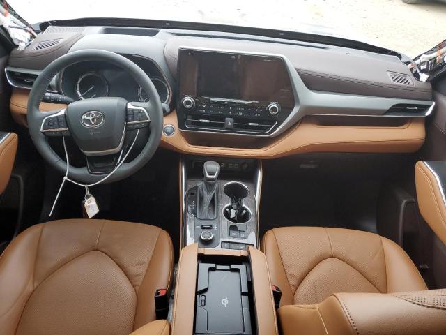 Photo 8 from auction – 2022 TOYOTA HIGHLANDER with VIN 5TDFZRBH5NS183522